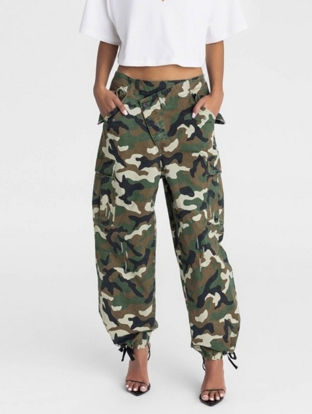 BNWT KBB BY KAHLANA Camo Cargo Utility Pants - Green Camouflage Size S